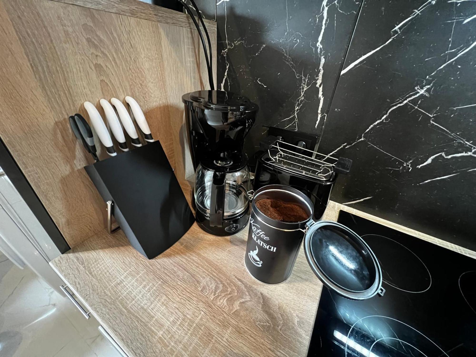 105 Quadratmeter Apartment, Parkplatz, Kinderfreundlich, 6 Personen, Wifi, Vollausgestattete Kueche, Crimmitschau المظهر الخارجي الصورة